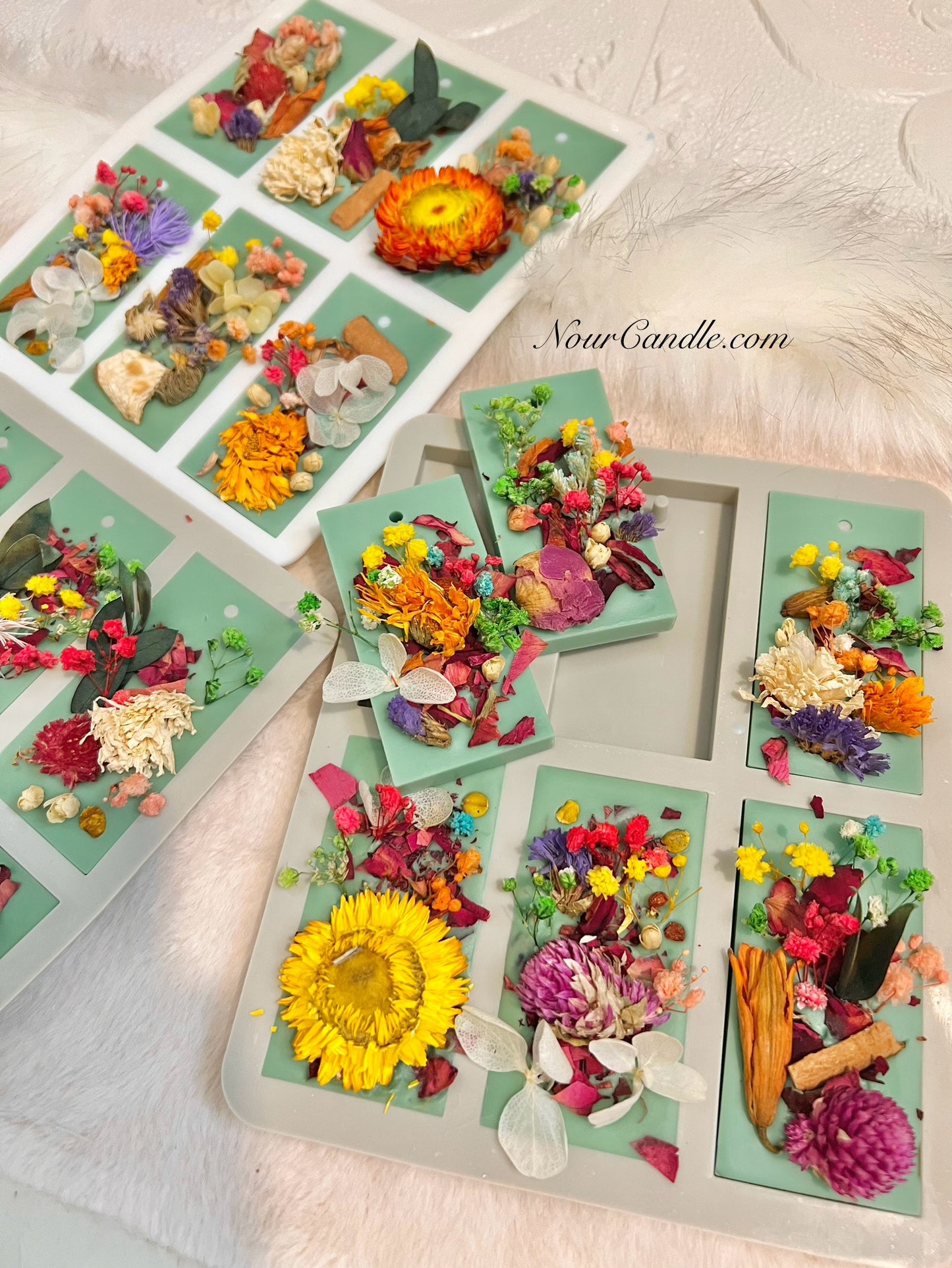 Scented wax tag in all colors