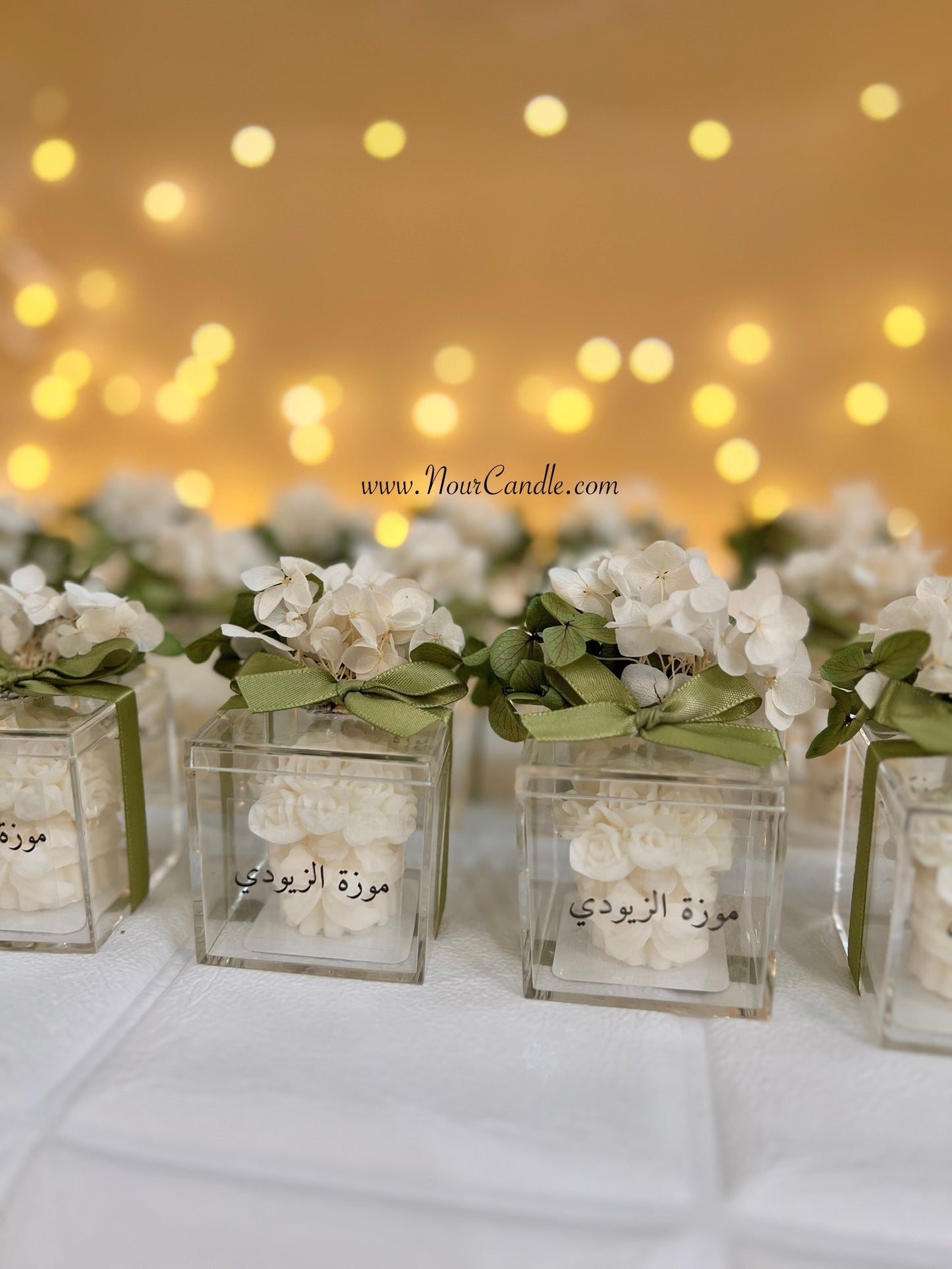 Rose bouquet candle in acrylic boxes
